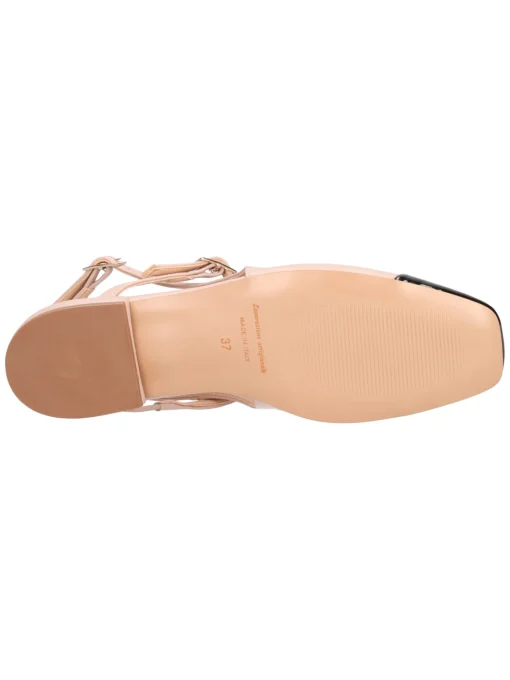 Ballerina Liviana da donna nude