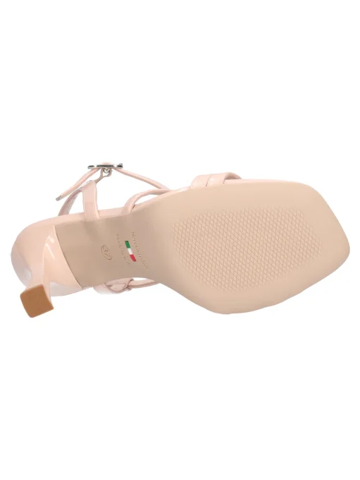Sandalo con tacco fino Nero Giardini da donna nude