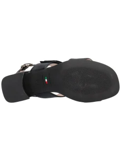 Sandalo con tacco largo Nero Giardini da donna nero