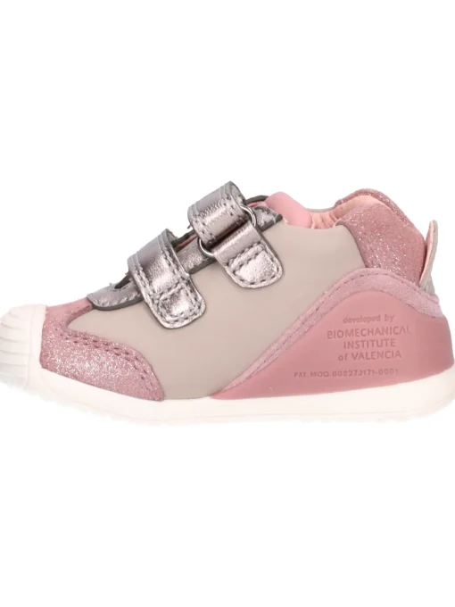Scarpa Biomecanics primi passi bambina rosa e grigia