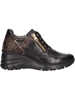 Scarpa casual con zeppa Nero Giardini da donna nera