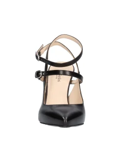 Scarpa con tacco fino Nero Giardini da donna nera
