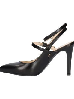 Scarpa con tacco fino Nero Giardini da donna nera