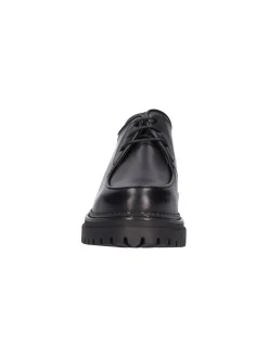 Scarpa stringata Nero Giardini da donna nera
