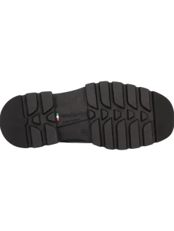 Scarpa stringata Nero Giardini da donna nera