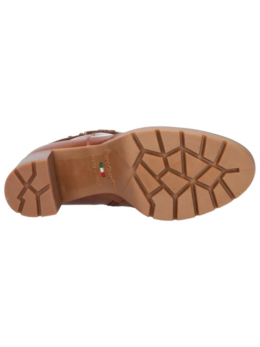 Stivaletto con tacco largo Nero Giardini da donna cuoio