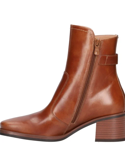 Stivaletto tacco basso Nero Giardini da donna cuoio