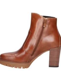 Stivaletto tacco largo Nero Giardini da donna cuoio
