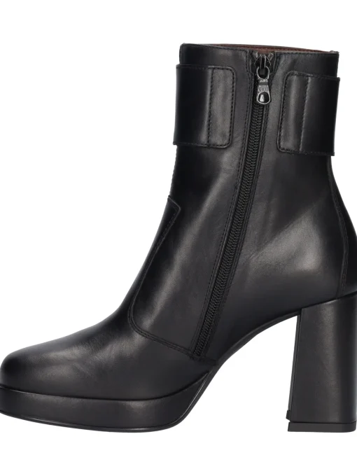Stivaletto tacco largo Nero Giardini da donna nera